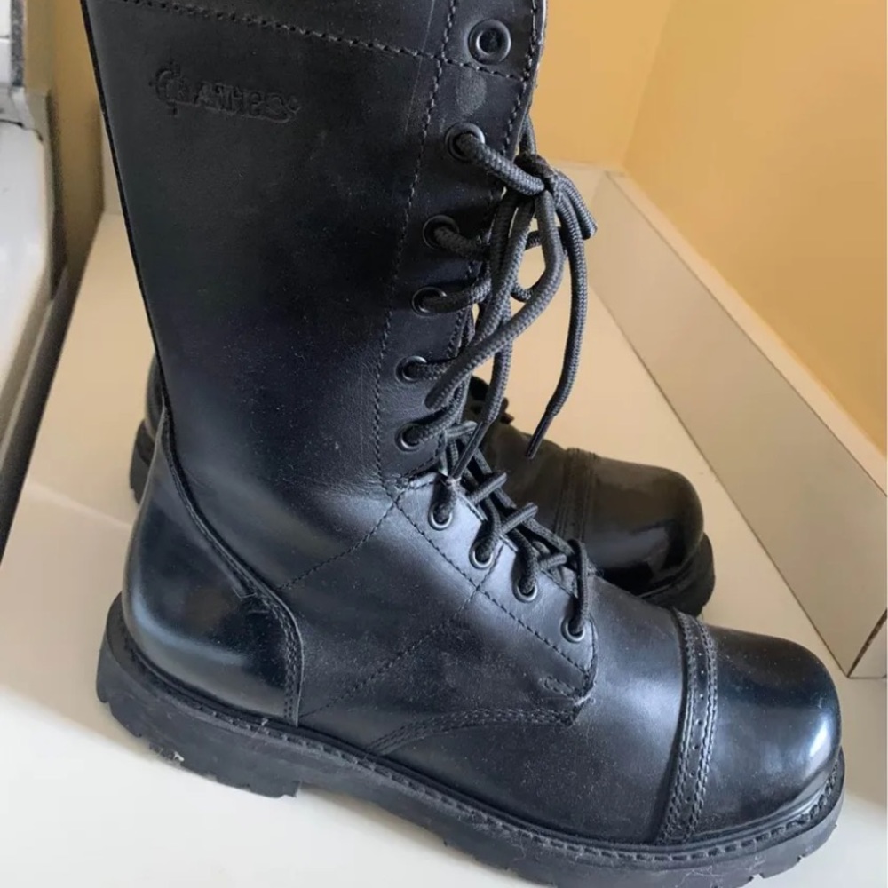 Men’s tactical boots